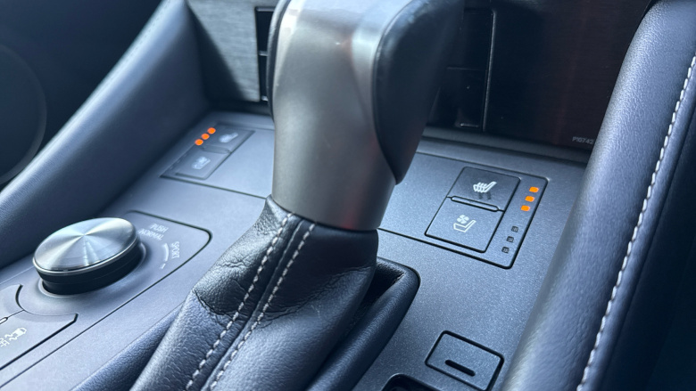 Lexus Rc 300h 2.5 Premier 2dr CVT Hybrid Coupe